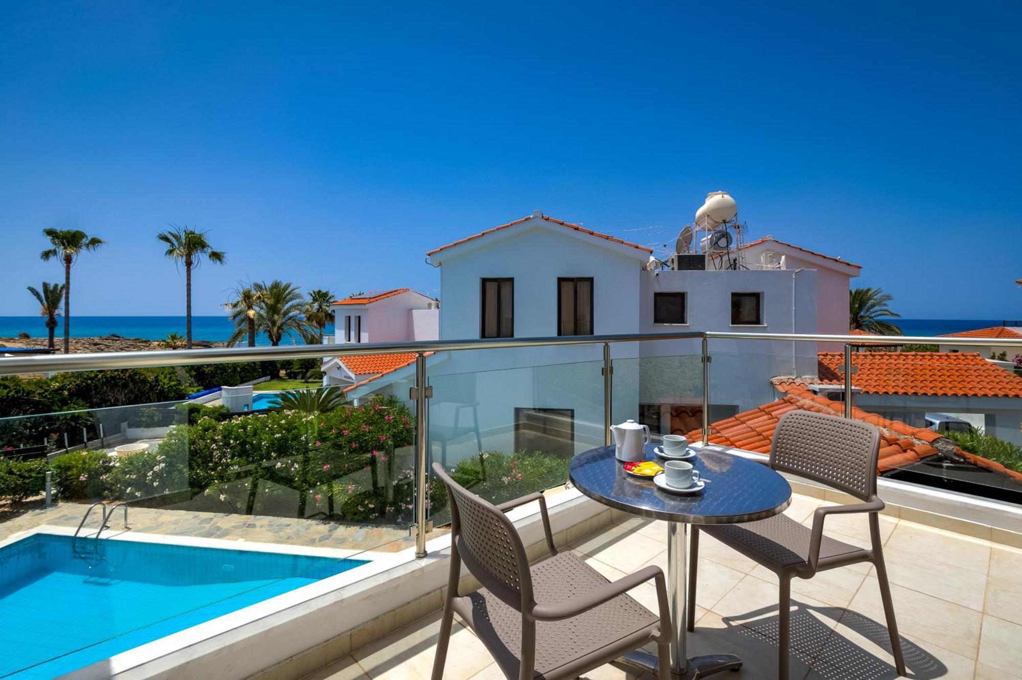 Platzia Beach Villas Paphos Esterno foto