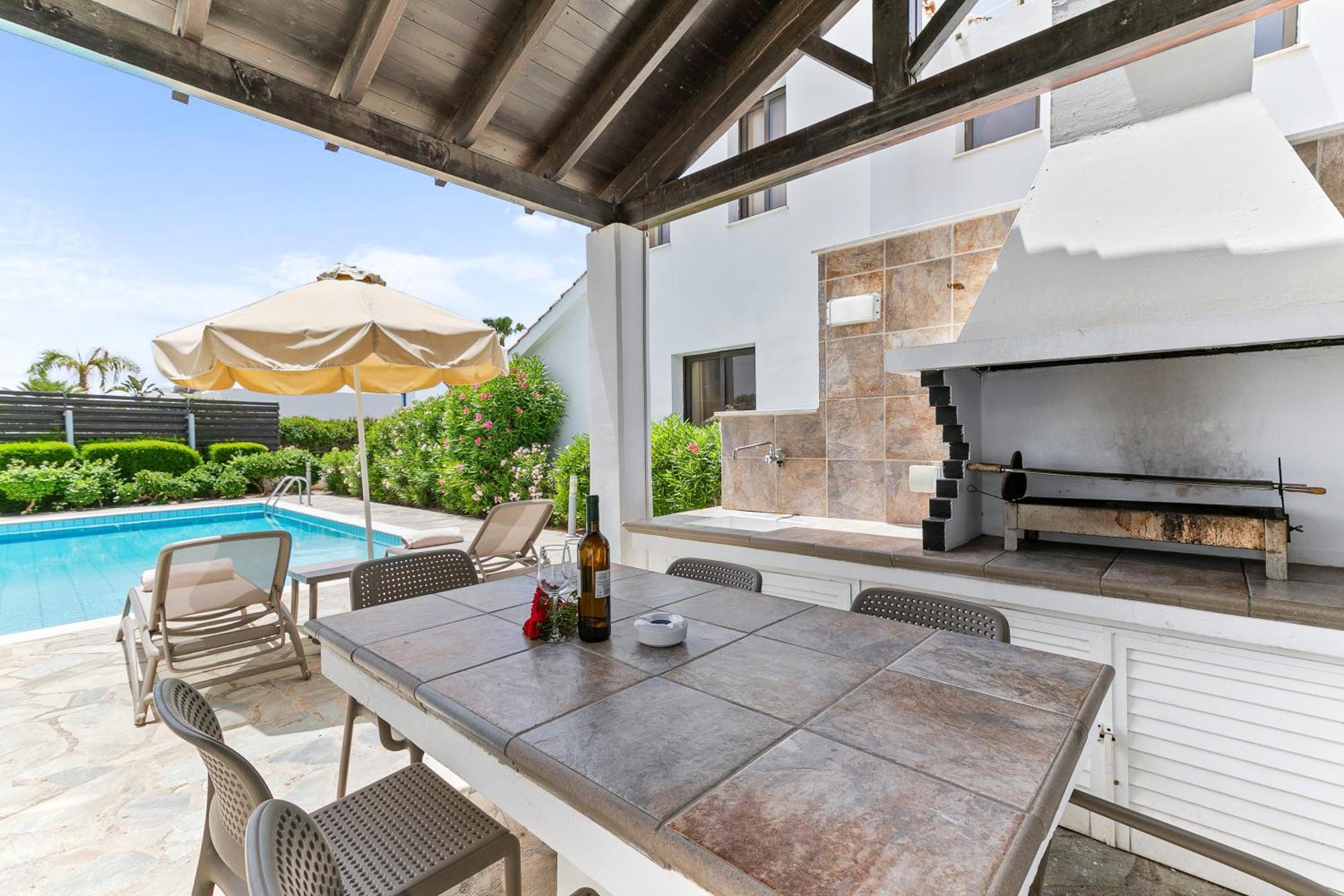 Platzia Beach Villas Paphos Esterno foto
