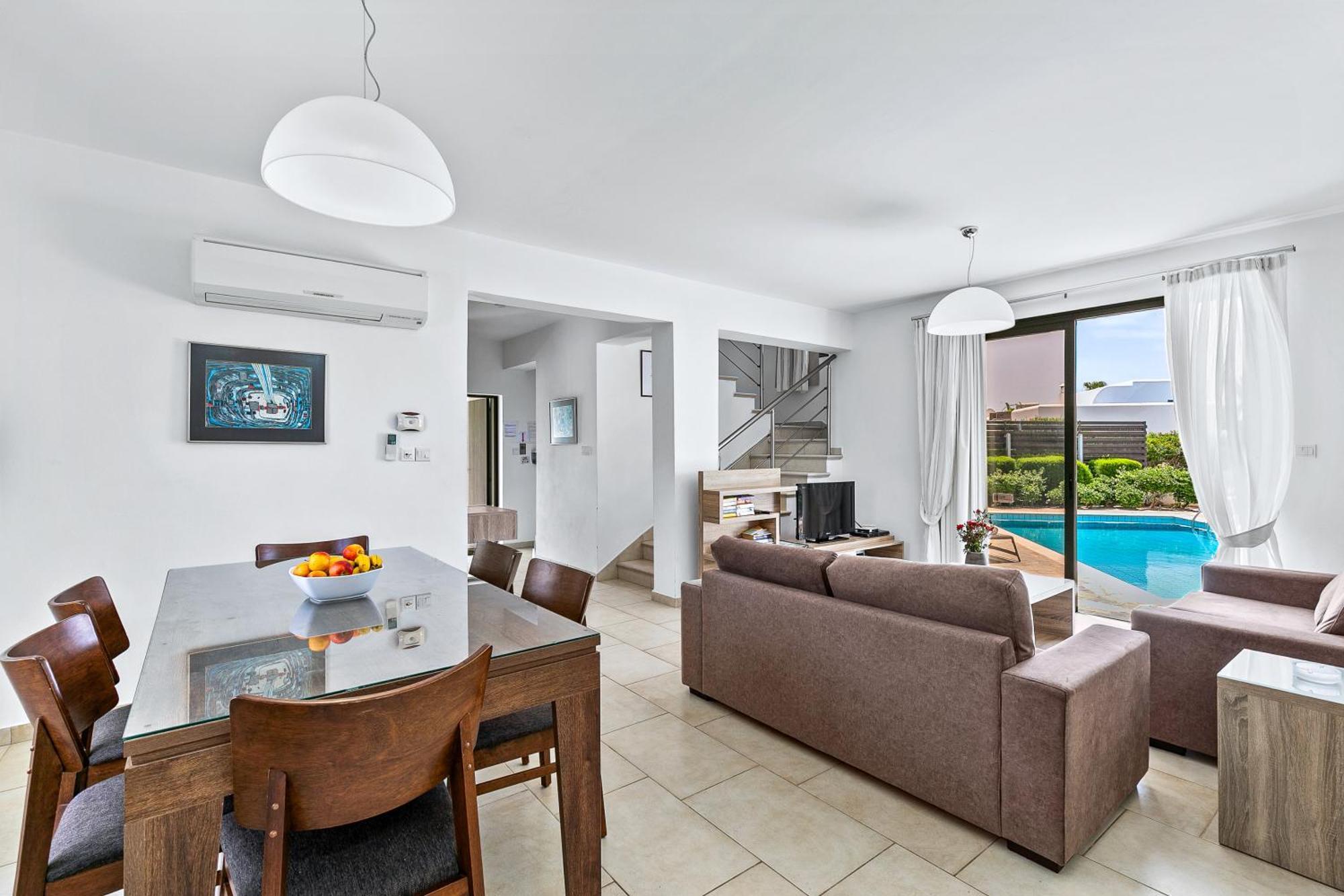 Platzia Beach Villas Paphos Esterno foto