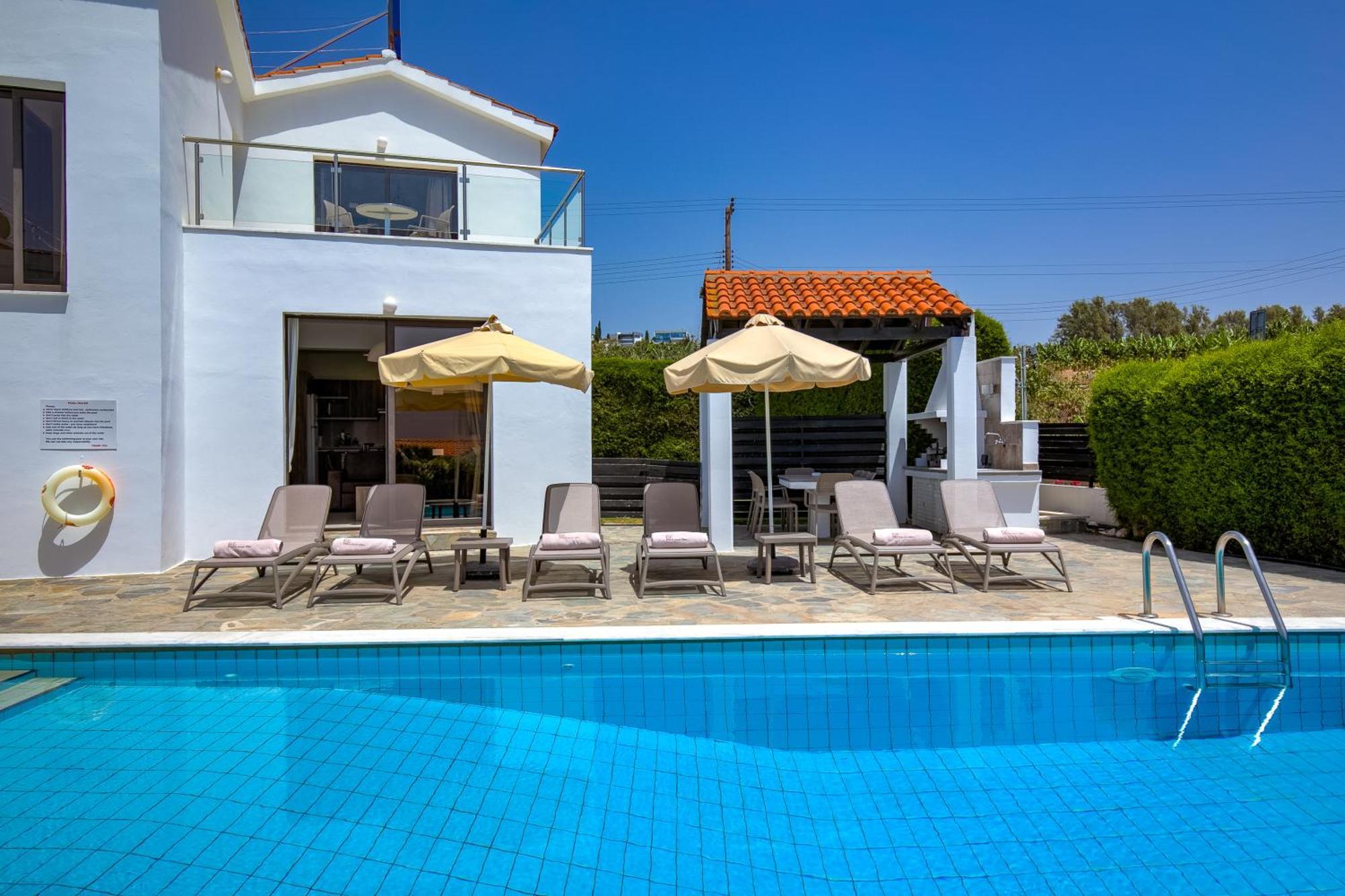 Platzia Beach Villas Paphos Esterno foto
