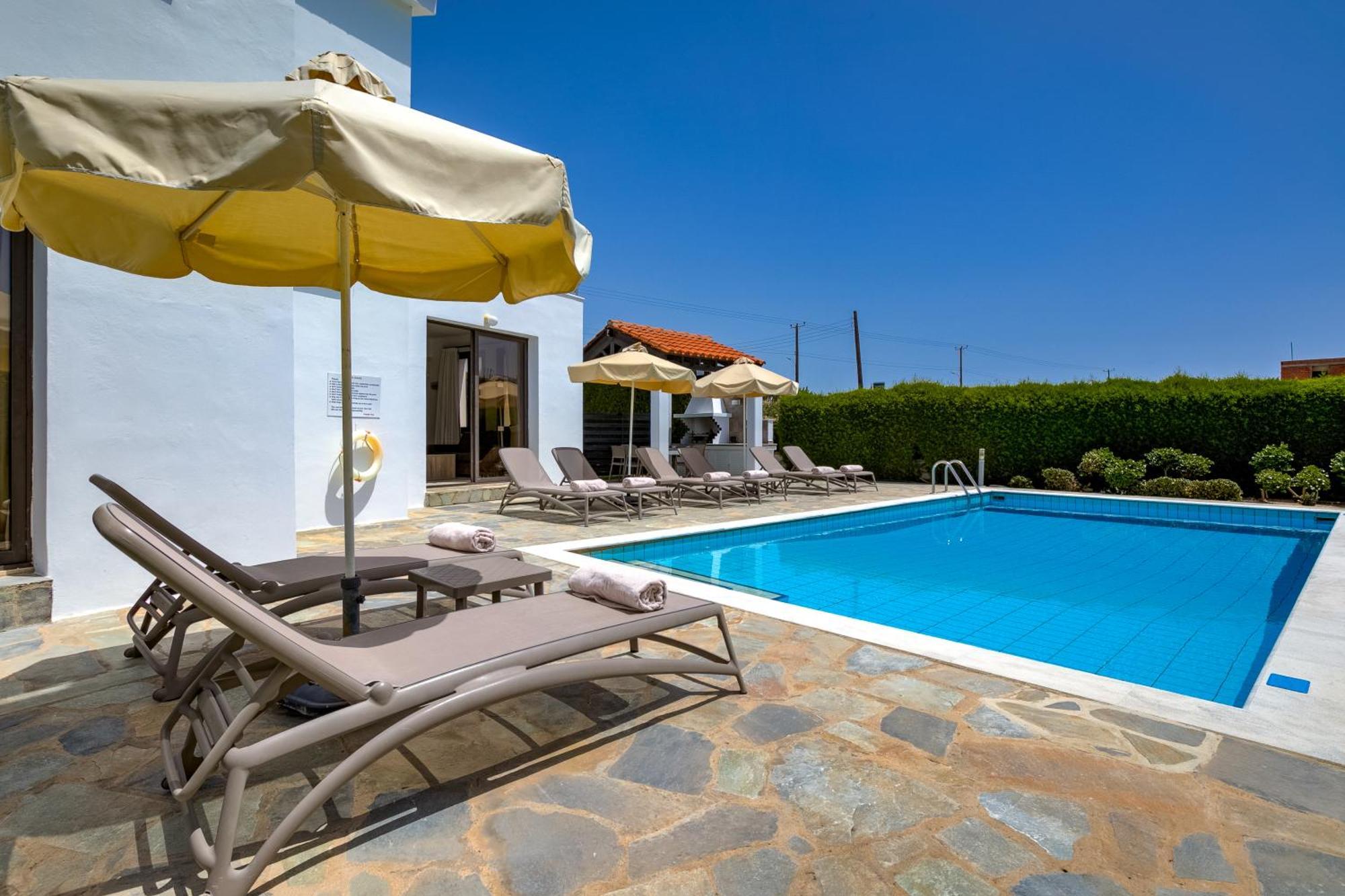 Platzia Beach Villas Paphos Esterno foto