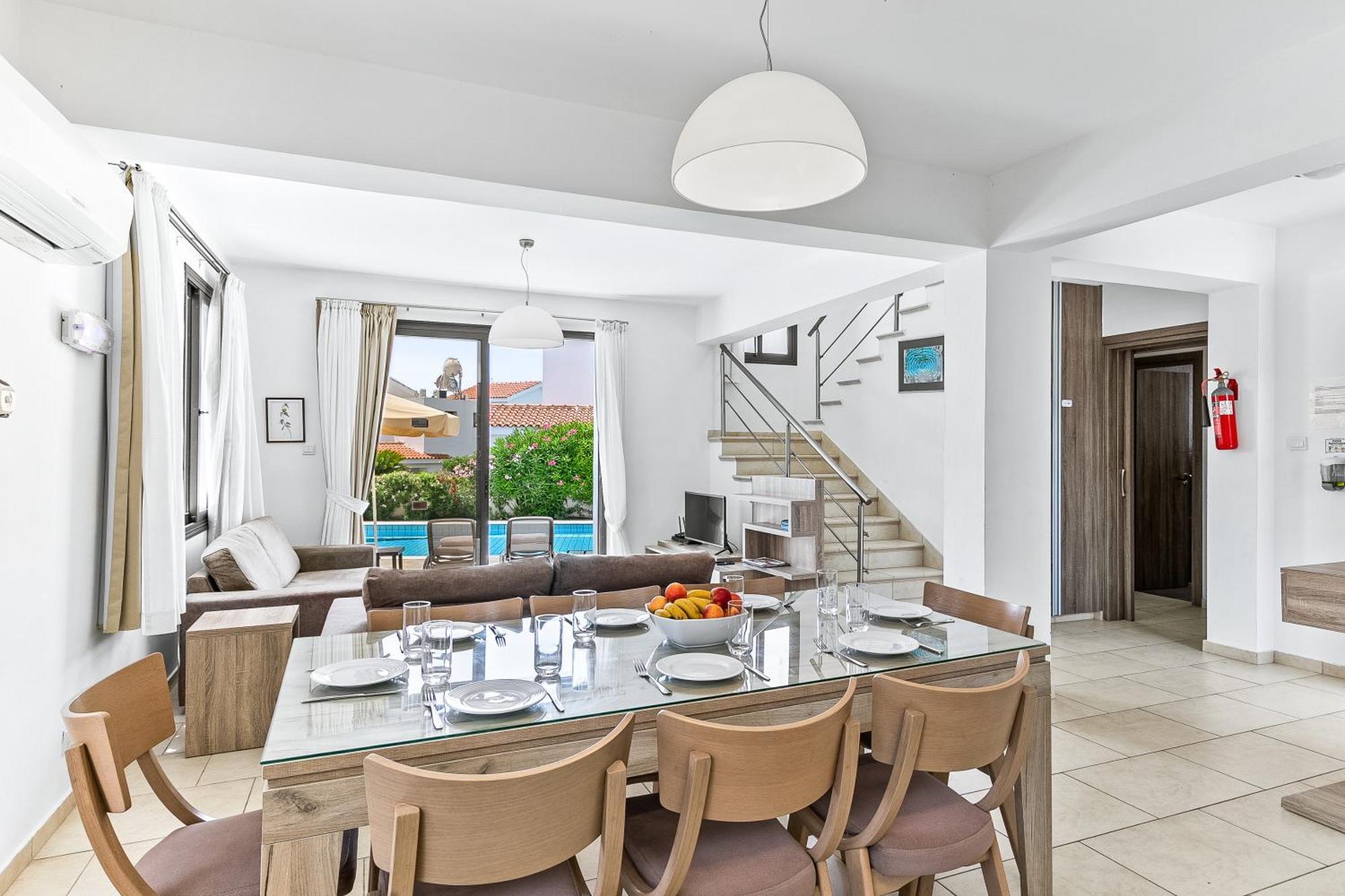 Platzia Beach Villas Paphos Esterno foto